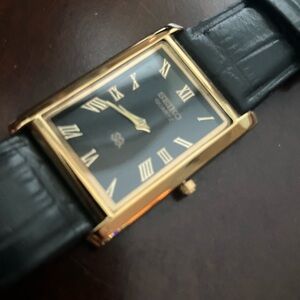Seiko Gold and Black Men's 33mm New Old Stock Rare Vintage Mens Watch